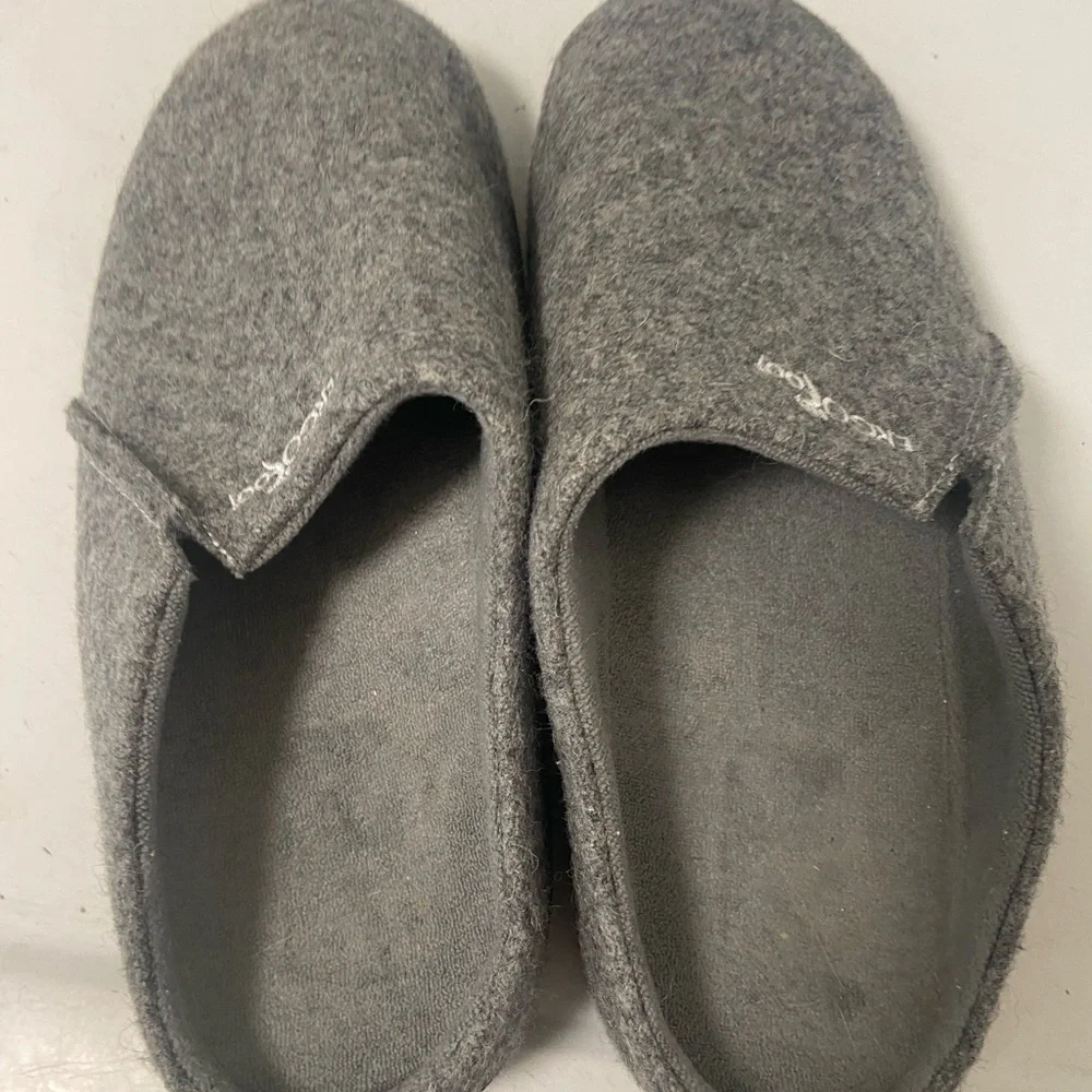 Ecco Men's Gray Felt Slip-On Loafers